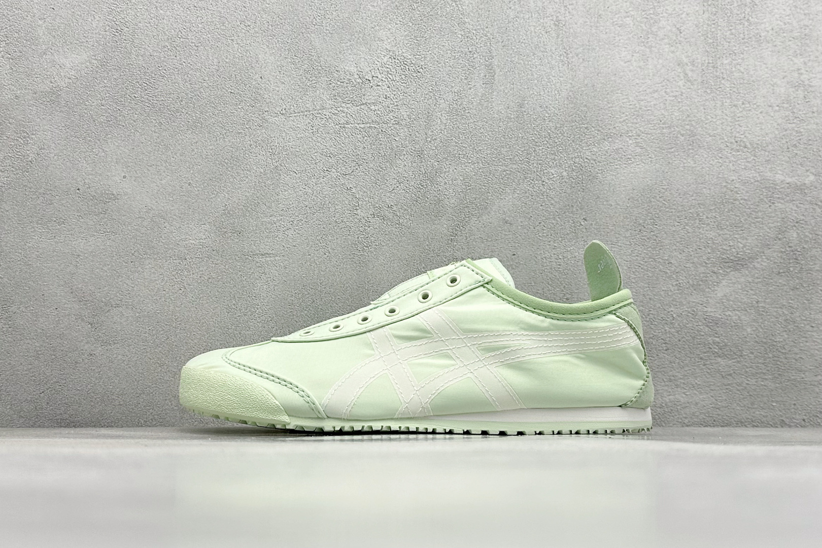 GS版鬼塚虎/Onitsuka Tiger Mexico 66 Slip-On 墨西哥系列复古经典百搭一脚蹬休闲帆布慢跑鞋 货号：1183B603-303-选品中心