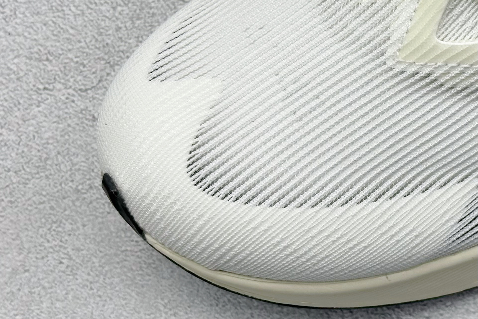 图片[7]-F版Nike ZoomX Vaporfly NEXT% 4 马拉松系列公路竞速超轻缓震跑步鞋 鞋款轻盈，同时保持出色性能表现。此鞋款质感轻盈，无论是日常畅跑还是马拉松，皆可轻松驾驭。 货号：HV6107-100 尺码：36 36.5 37.5 38 38.5 39 40 40.5 41 42 42.5 43 44 44.5 45-选品中心