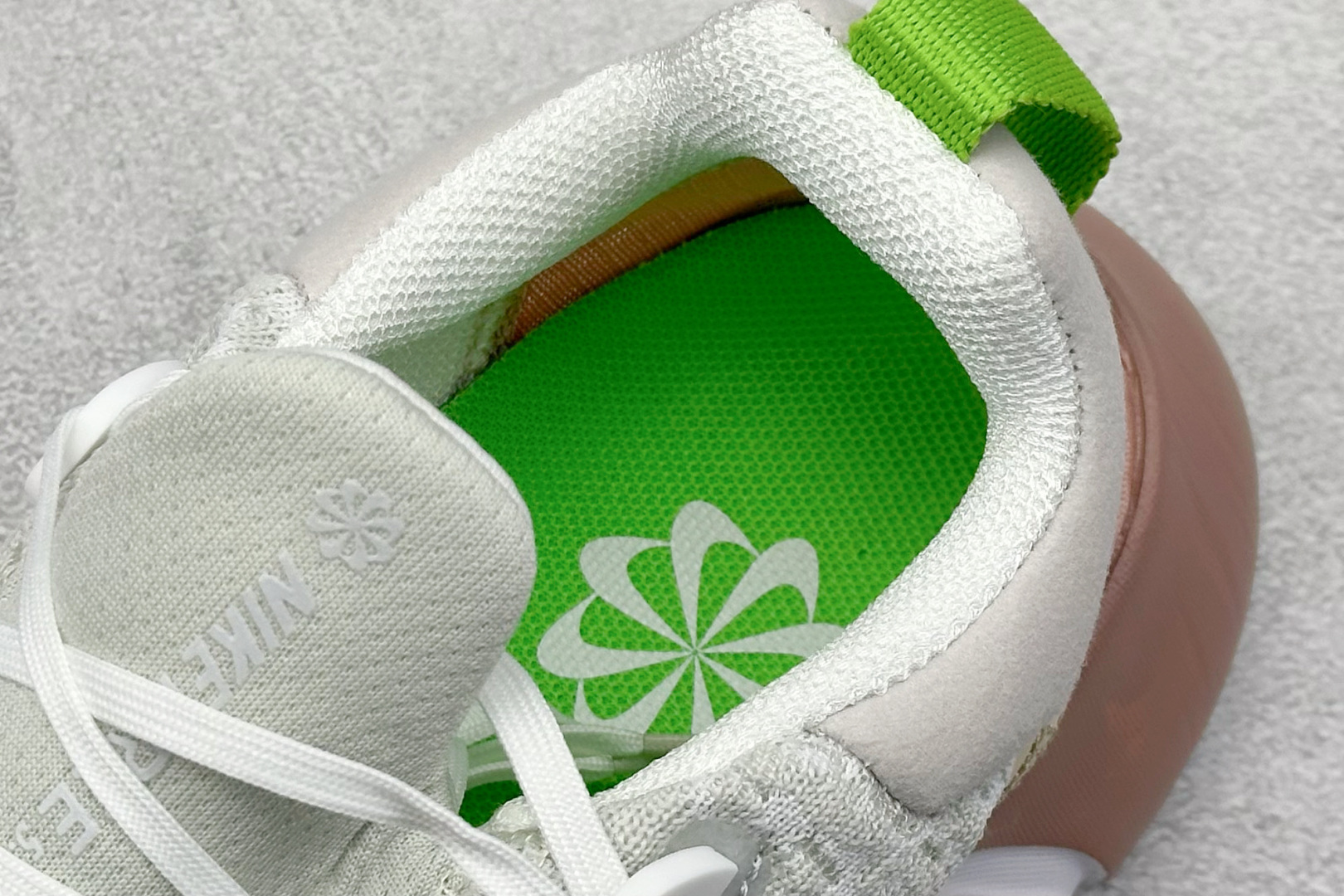 图片[8]-CH版Nk Free RN 3.0 耐克赤足超轻量跑鞋 #原装透气牛津防水面料 工程纹路赤足体验 透气足弓网眼 货号：CZ1884-100 尺码：36-45-选品中心