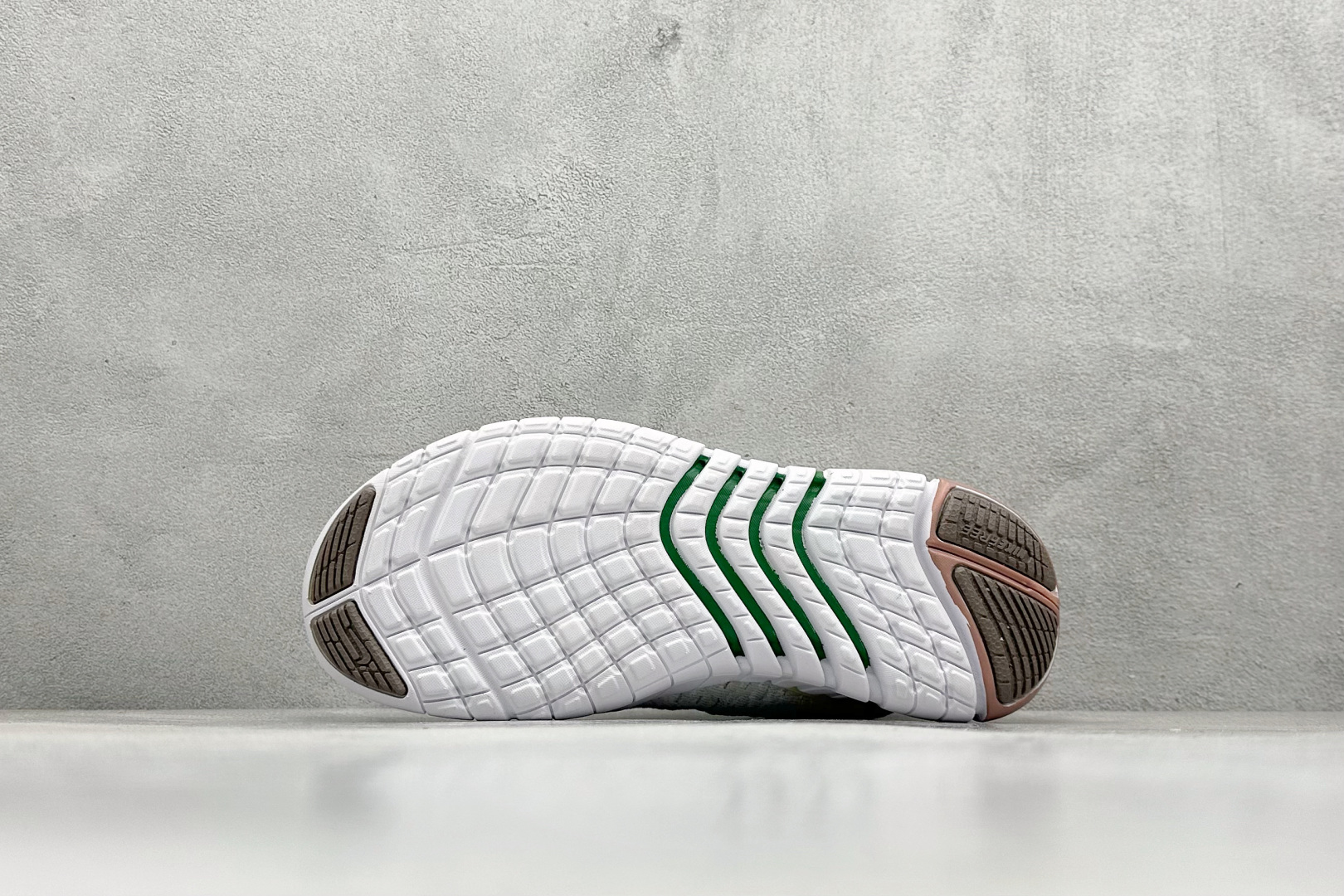 图片[4]-CH版Nk Free RN 3.0 耐克赤足超轻量跑鞋 #原装透气牛津防水面料 工程纹路赤足体验 透气足弓网眼 货号：CZ1884-100 尺码：36-45-选品中心