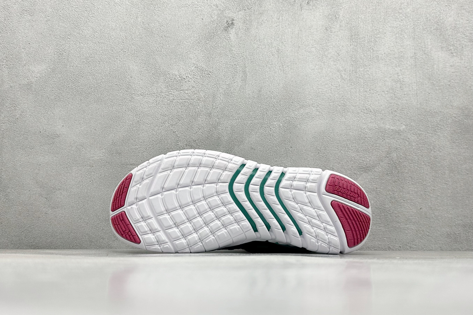 图片[4]-CH版Nk Free RN 3.0 耐克赤足超轻量跑鞋 #原装透气牛津防水面料 工程纹路赤足体验 透气足弓网眼 货号：CZ1884-005 尺码：36-45-选品中心