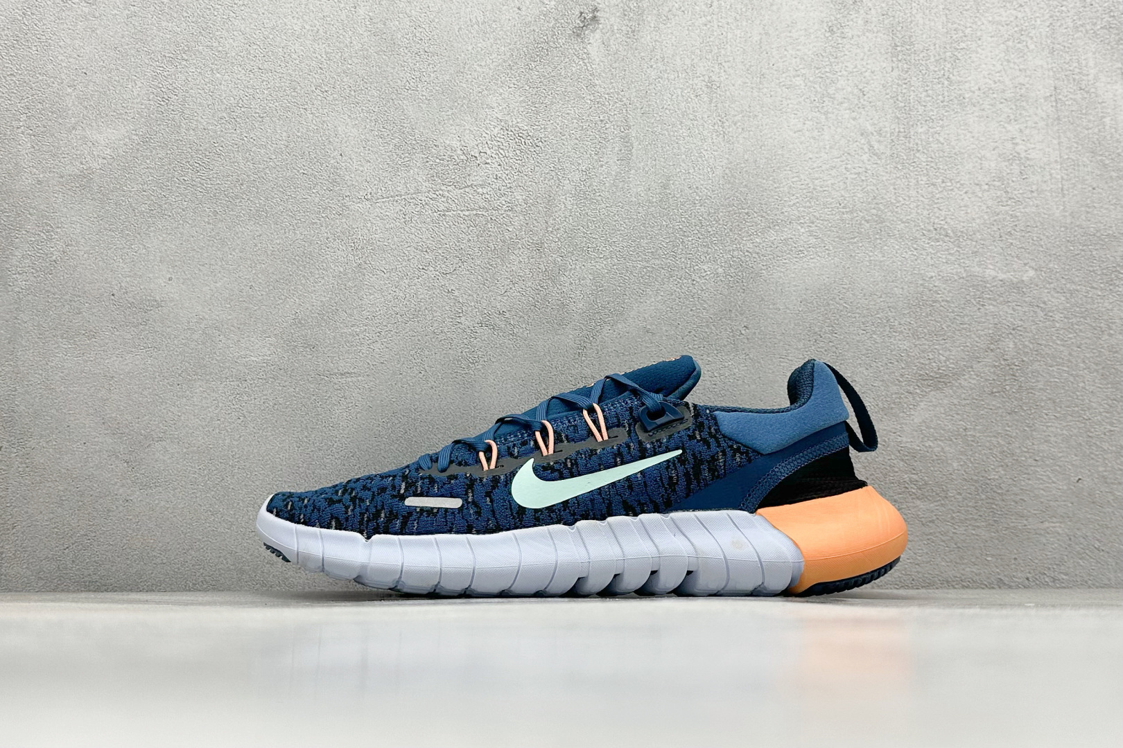 CH版Nk Free RN 3.0 耐克赤足超轻量跑鞋 #原装透气牛津防水面料 工程纹路赤足体验 透气足弓网眼 货号：CZ1891-402 尺码：36-45-选品中心