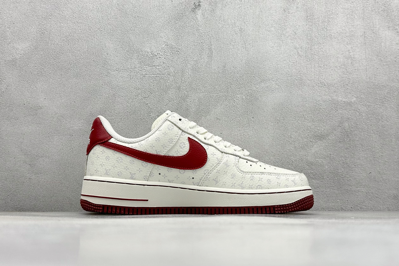 图片[2]-SC版Nike Air Force 1\’07 Low LV联名 白红 空军一号低帮休闲板鞋  #原楦头原纸板 原装鞋盒 原厂鞋底 超高清洁度 细节完美  货号：LW9279-015 尺码：36 36.5 37.5 38 38.5 39 40 40.5 41 42 42.5 43 44 44.5 45-选品中心