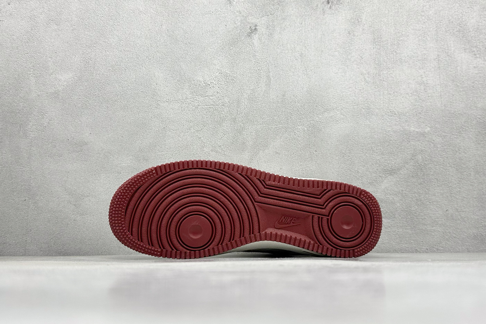 图片[4]-SC版Nike Air Force 1\’07 Low LV联名 白红 空军一号低帮休闲板鞋  #原楦头原纸板 原装鞋盒 原厂鞋底 超高清洁度 细节完美  货号：LW9279-015 尺码：36 36.5 37.5 38 38.5 39 40 40.5 41 42 42.5 43 44 44.5 45-选品中心