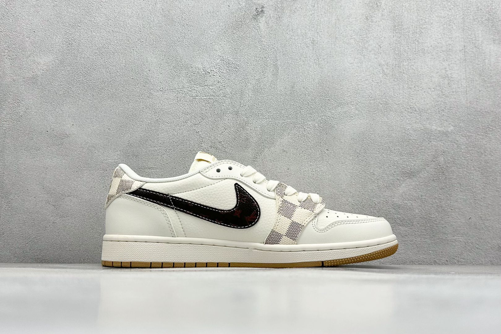 280 XC版Travis Scott x Fragment Design x Air Jordan 1 Low OG SP AJ1 乔1 LV联名 米棕方格 低帮文化休闲板鞋 XS7089-617