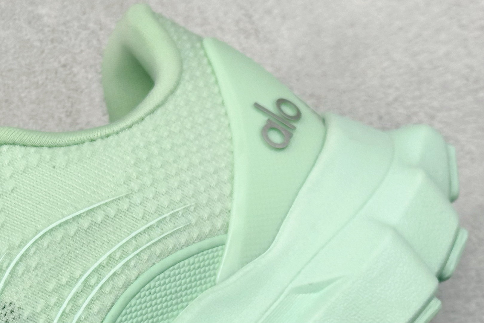 图片[9]-K Alo Runner 明星同款 四季常青款增高低帮休闲生活鞋   #大厂采购原材料多处细节一步到位 采用增高4CM防滑耐磨鞋底 随意搭配的都好看的鞋子  尺码：36-41-选品中心