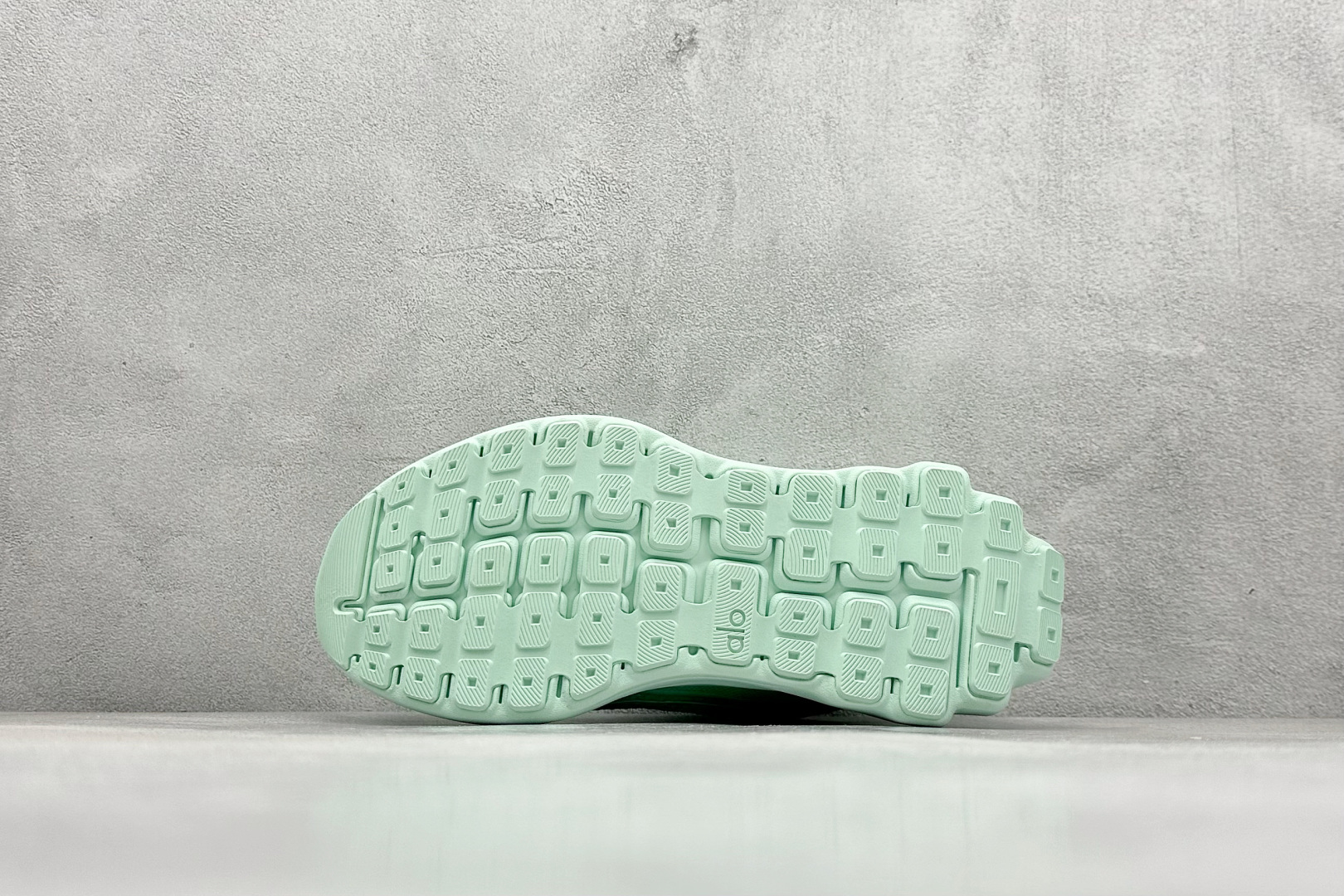 图片[4]-K Alo Runner 明星同款 四季常青款增高低帮休闲生活鞋   #大厂采购原材料多处细节一步到位 采用增高4CM防滑耐磨鞋底 随意搭配的都好看的鞋子  尺码：36-41-选品中心