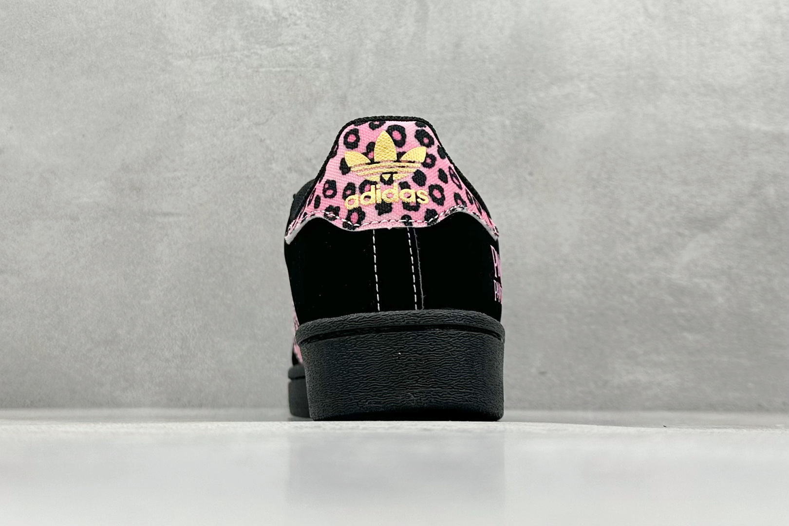 图片[6]-AD Originals Superstar x PINK PANTHER 黑粉 采用全新头层拼接皮革材质 后跟采用特色3D立体印字 渠道正品订单 诠释市场最高工艺水平 全鞋进口头层皮料打造 区别市面普通真标版本，进出专柜无压力 货号：AD8018 尺码：36-45-选品中心