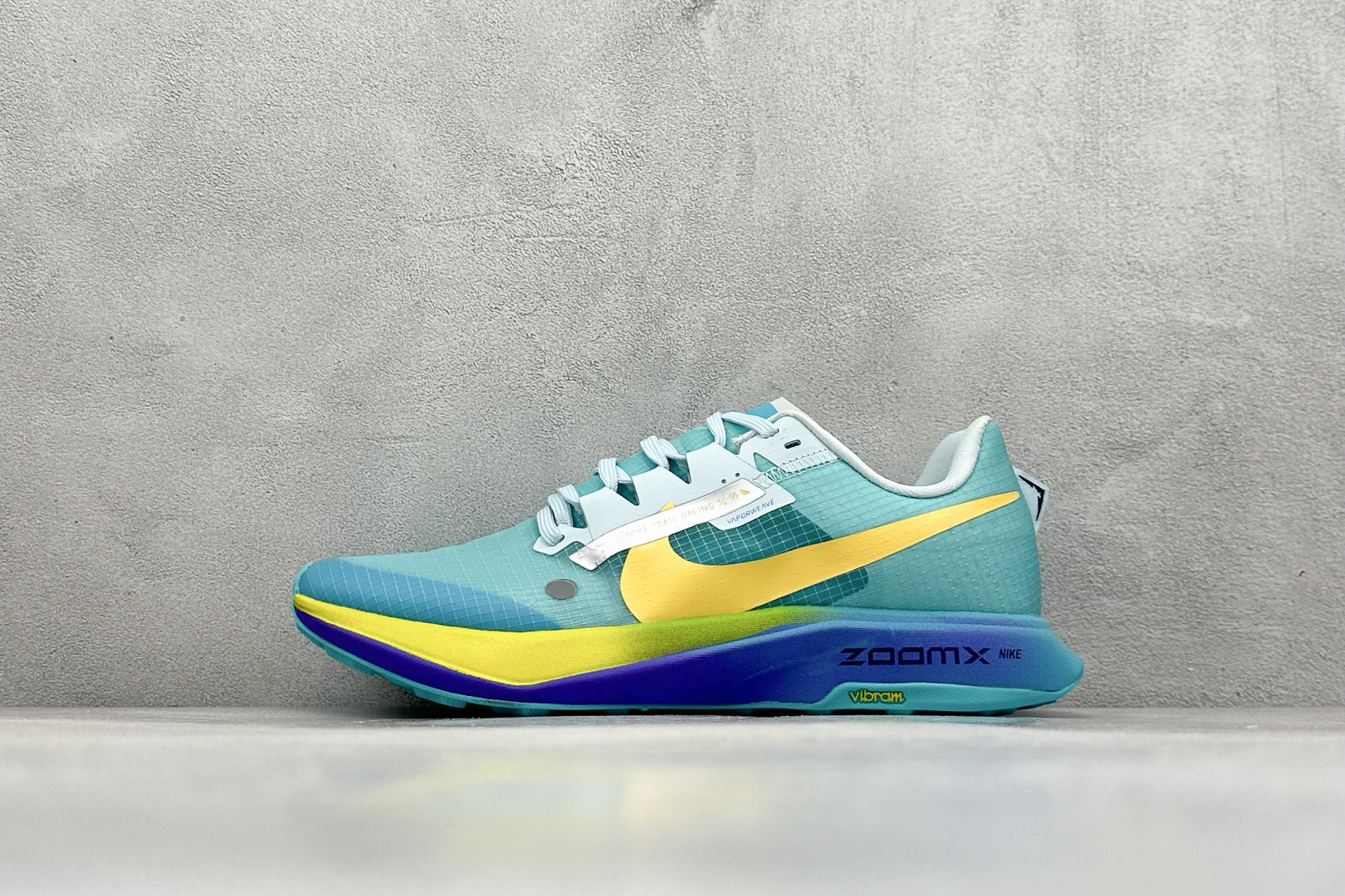 Nike Air Zoomx UL TRAFLY TRAIL 登月休闲运动跑步鞋 货号：DX1978-301 尺码：36-45-选品中心