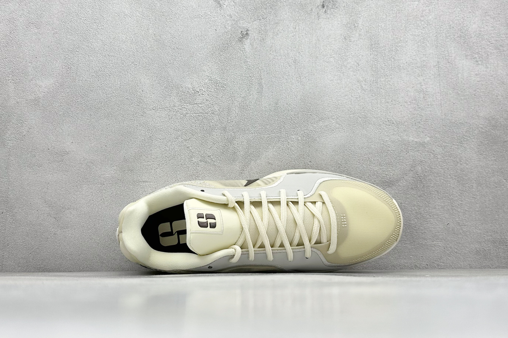 图片[3]-纯原Nk Sabrina 2 \”Court Vision\” 萨布丽娜·约内斯库 签名款 实战系列篮球鞋  #鞋款搭载 Cushlon 泡绵帮助保持充沛活力。Air Zoom 缓震配置缔造出众回弹效果，外底抓地设计助你展现出色比赛表现。耐穿橡胶外底，提供强劲抓地力。 货号：FZ1517-102  尺码：39 40 40.5 41 42 42.5 43 44 44.5 45 46-选品中心