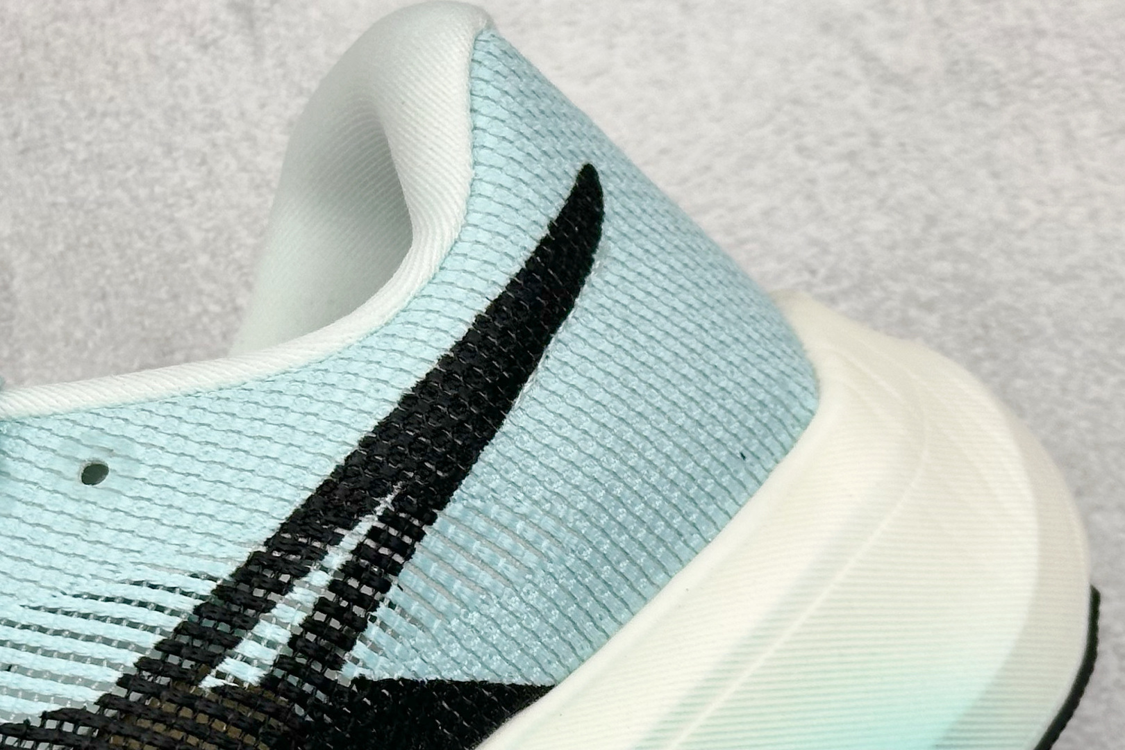 图片[9]-福利特价  ASICS亚瑟士新款METASPEED EDGE PARIS马拉松跑步运动竞速跑鞋 进口双层丝纤维工程网布鞋面,轻量舒适透气材质#升级全新缓震中底部位科技材面 货号：1013A124-400 尺码：38-45-选品中心