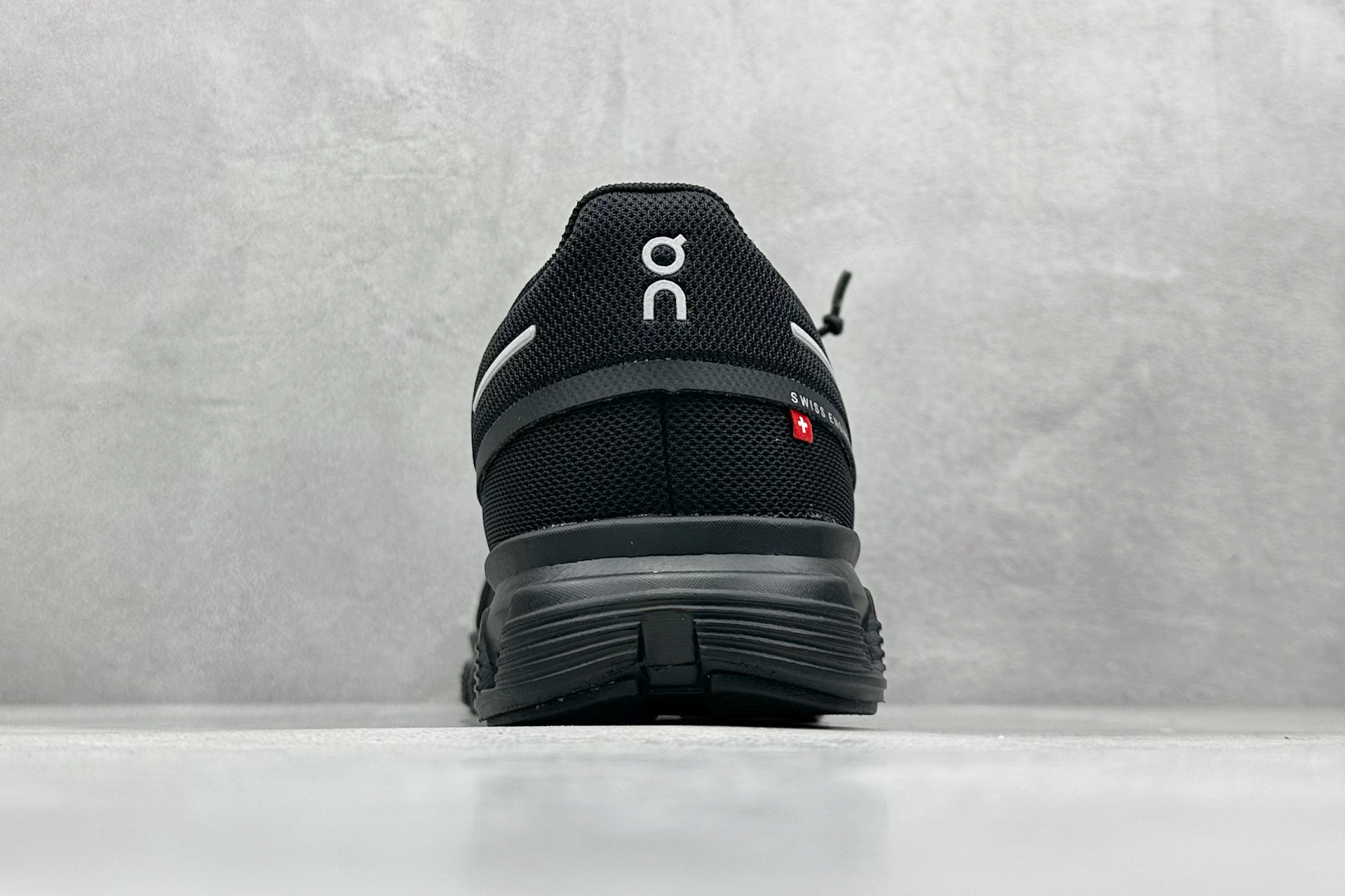 图片[6]-On昂跑 Cloud 6 低帮轻量舒适多功能休闲运动鞋 采用工程飞织网布组合再生聚酯纤维鞋面材质搭载独家隐藏速度中板 镂空CloudTec科技泡棉缓震中底 黑科技跑出圈的时尚运动新宠 尺码：36-45-选品中心