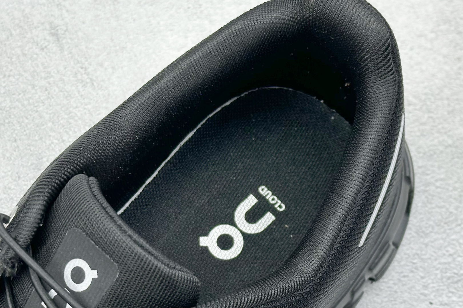 图片[8]-On昂跑 Cloud 6 低帮轻量舒适多功能休闲运动鞋 采用工程飞织网布组合再生聚酯纤维鞋面材质搭载独家隐藏速度中板 镂空CloudTec科技泡棉缓震中底 黑科技跑出圈的时尚运动新宠 尺码：36-45-选品中心