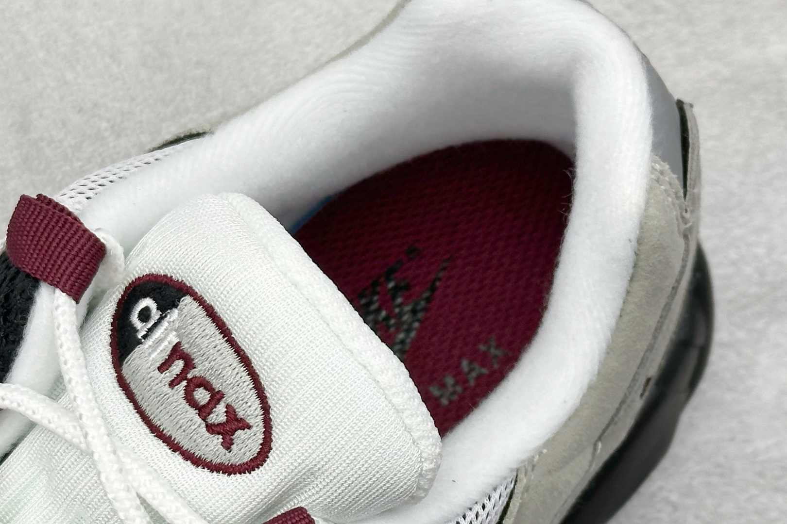 图片[8]-Nike Air Max 95 复古减震气垫跑鞋 货号：DQ9001-001  尺码：36 36.5 37.5 38 38.5 39 40 40.5 41 42 42.5 43 44 44.5 45 46 47-选品中心