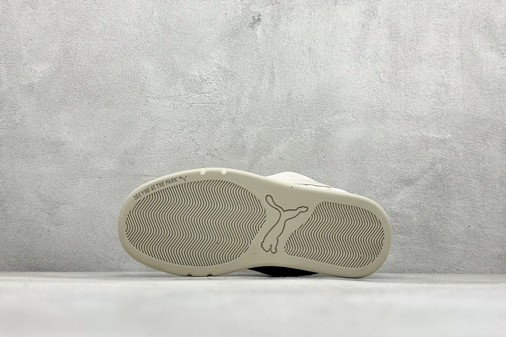 150 TG版 Puma Park Lifestyle 彪马防滑耐磨低帮德训板鞋 401606-03