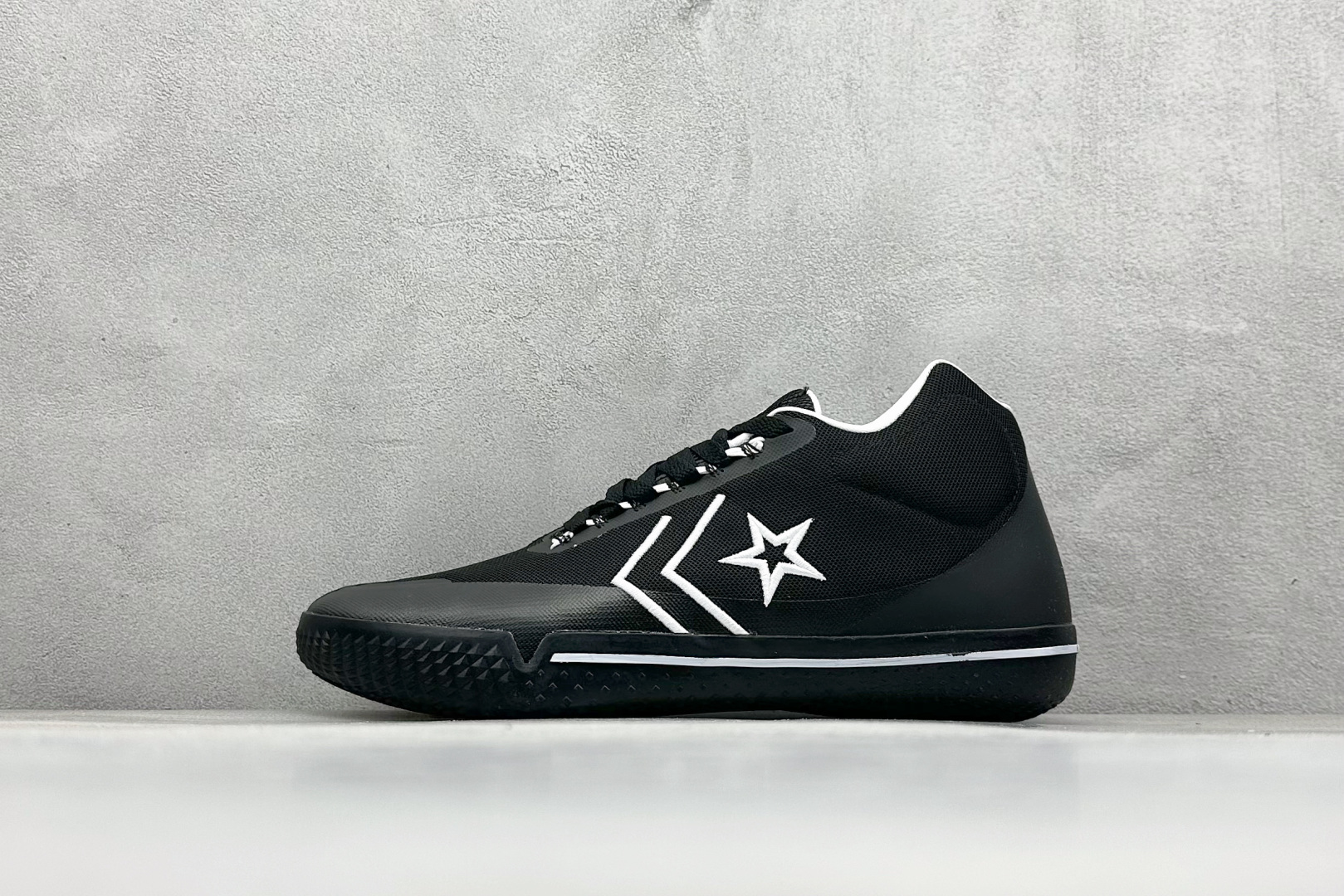 GJR版 Converse All Star Pro BB Nocturnal 匡威全新篮球鞋系列 NBA级别实战文化篮球鞋 原档案数据开发嵌入式 REACT+Lunarlon组合 原装半透明网眼编织鞋面 更加透气 超厚REACT缓震科技鞋垫 更柔软 弹性十足 不管是实战还是颜值都非常nice 轻便耐磨 货号:171311C 尺码:39 40 41 42 43 44 45 46-选品中心
