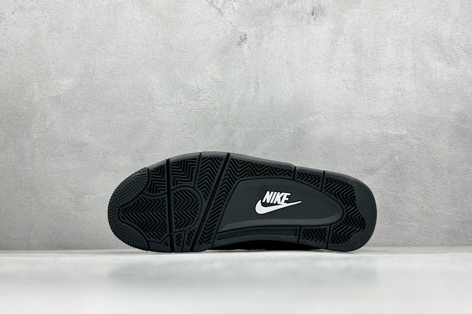 图片[4]-F性价比 Air Jordan AJ4 Retro 原楦原纸板同源开发 完美呈现乔4的版型 内侧正确双色网格 还原细节 正确气垫颜色 正确网格工艺 正确拉帮工艺 全鞋原装材料制作 原档案原模具打造 货号：FV5029-010 尺码：36-48-选品中心