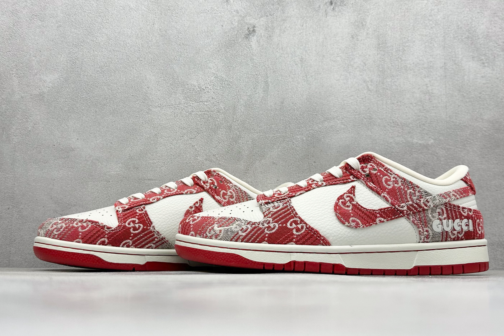 图片[5]-SC版Nike SB Dunk Low 古驰联名 灰红牛仔 周年高端定制 低帮休闲板鞋  #定制鞋盒 大厂纯原品质出货 超高清洁度 皮料切割干净无任何毛边 细节完美   货号：SC9207-417 尺码：36 36.5 37.5 38 38.5 39 40 40.5 41 42 42.5 43 44 44.5 45-选品中心