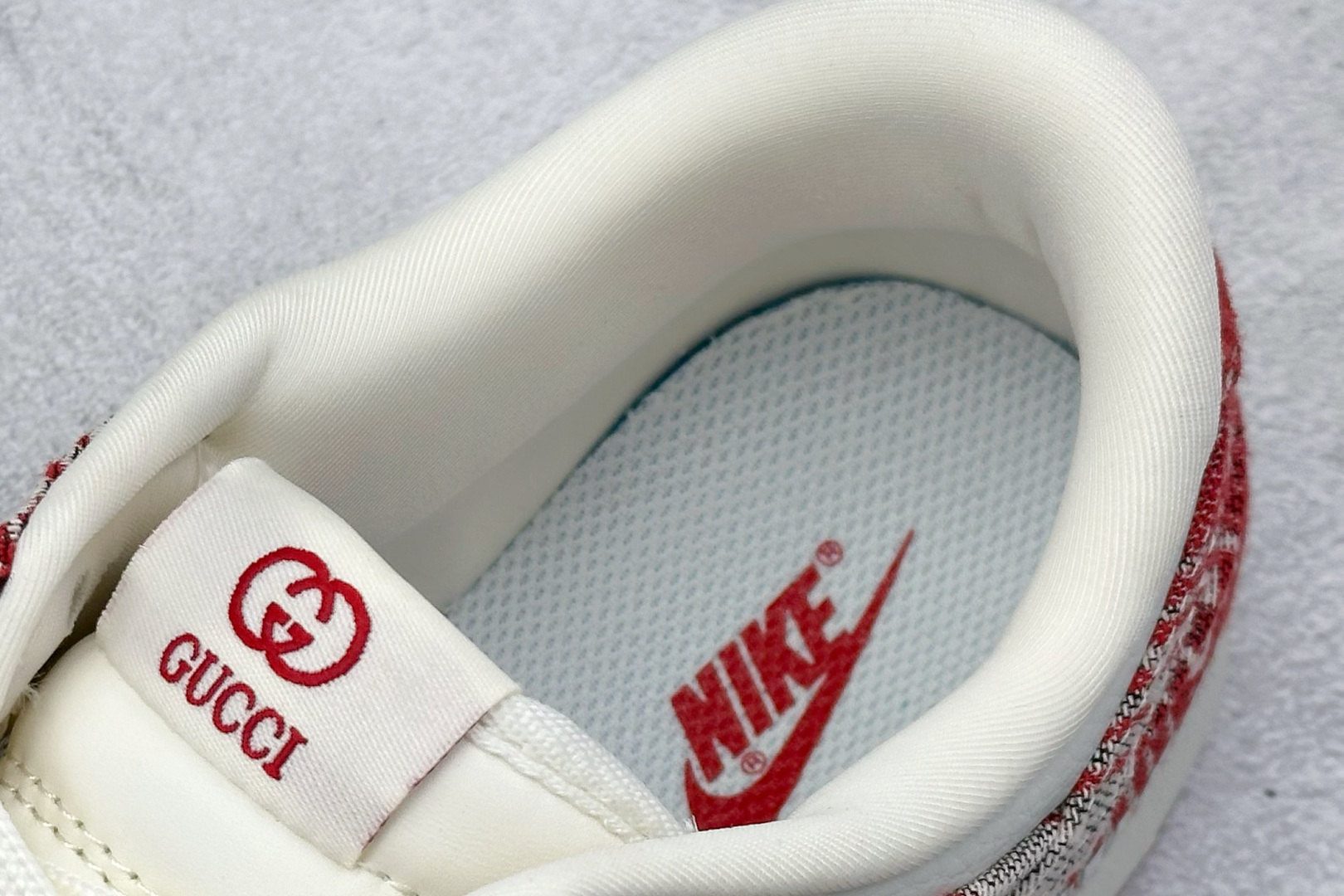 图片[8]-SC版Nike SB Dunk Low 古驰联名 灰红牛仔 周年高端定制 低帮休闲板鞋  #定制鞋盒 大厂纯原品质出货 超高清洁度 皮料切割干净无任何毛边 细节完美   货号：SC9207-417 尺码：36 36.5 37.5 38 38.5 39 40 40.5 41 42 42.5 43 44 44.5 45-选品中心