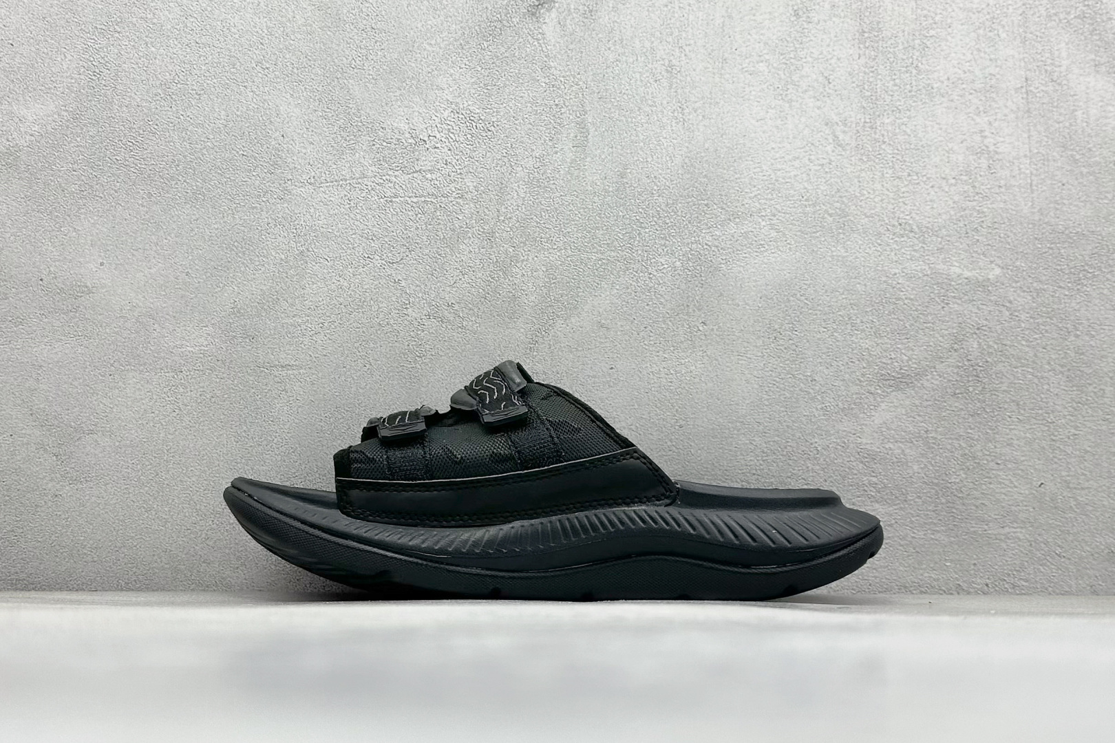 HOKA ONEONE ORA LUXE 男女魔术贴休闲拖鞋凉鞋 货号：1134150/BBLC 尺码：37-44-选品中心