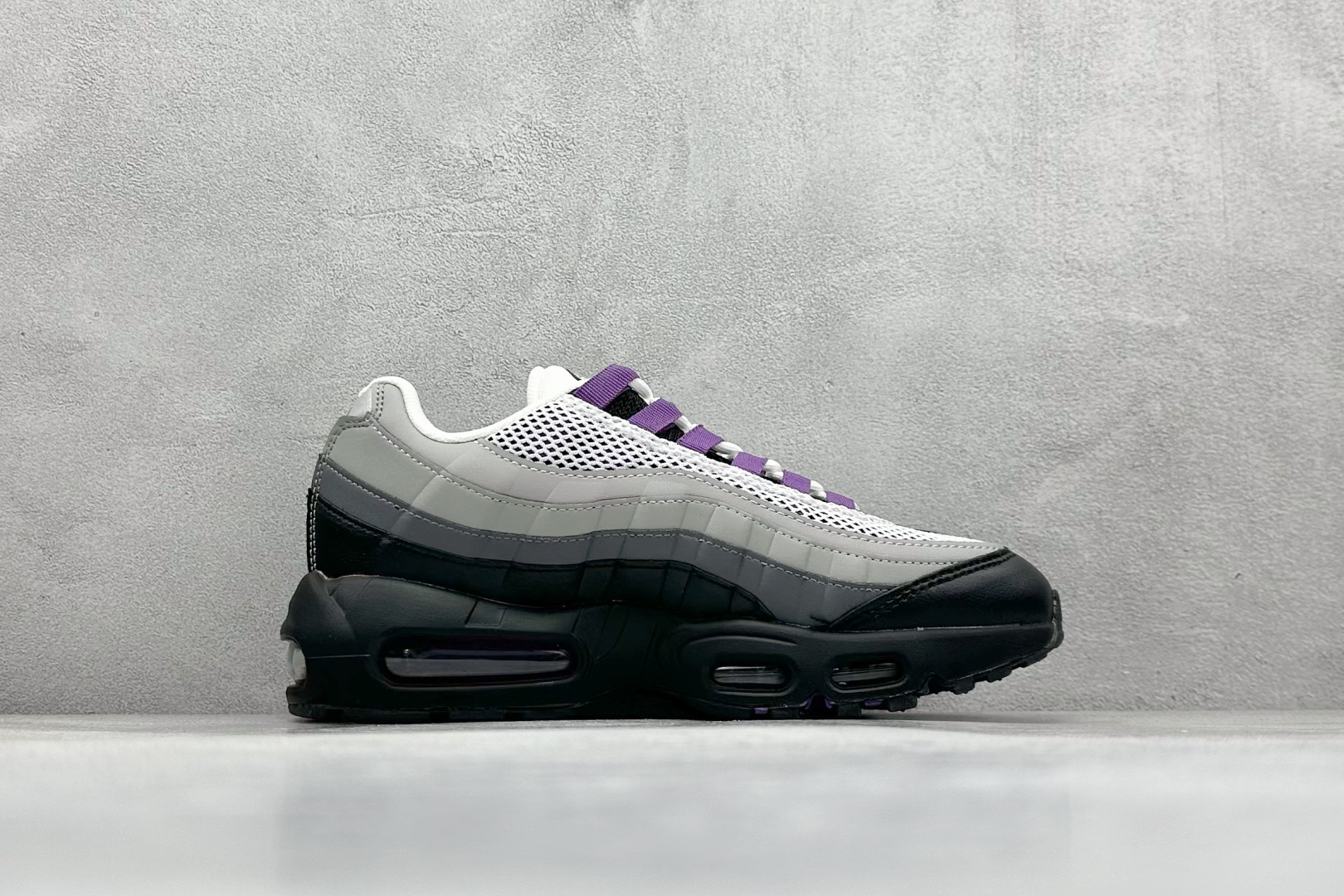 图片[2]-Nike Air Max 95 复古减震气垫跑鞋 货号：DH8015-003  尺码：36 36.5 37.5 38 38.5 39 40 40.5 41 42 42.5 43 44 44.5 45 46 47-选品中心
