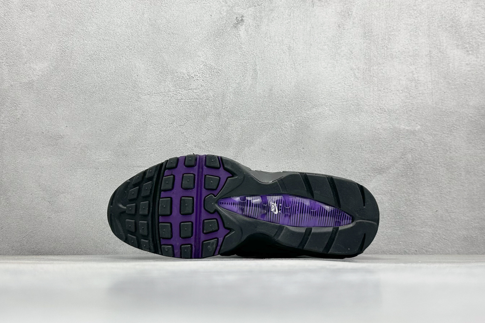 图片[4]-Nike Air Max 95 复古减震气垫跑鞋 货号：DH8015-003  尺码：36 36.5 37.5 38 38.5 39 40 40.5 41 42 42.5 43 44 44.5 45 46 47-选品中心