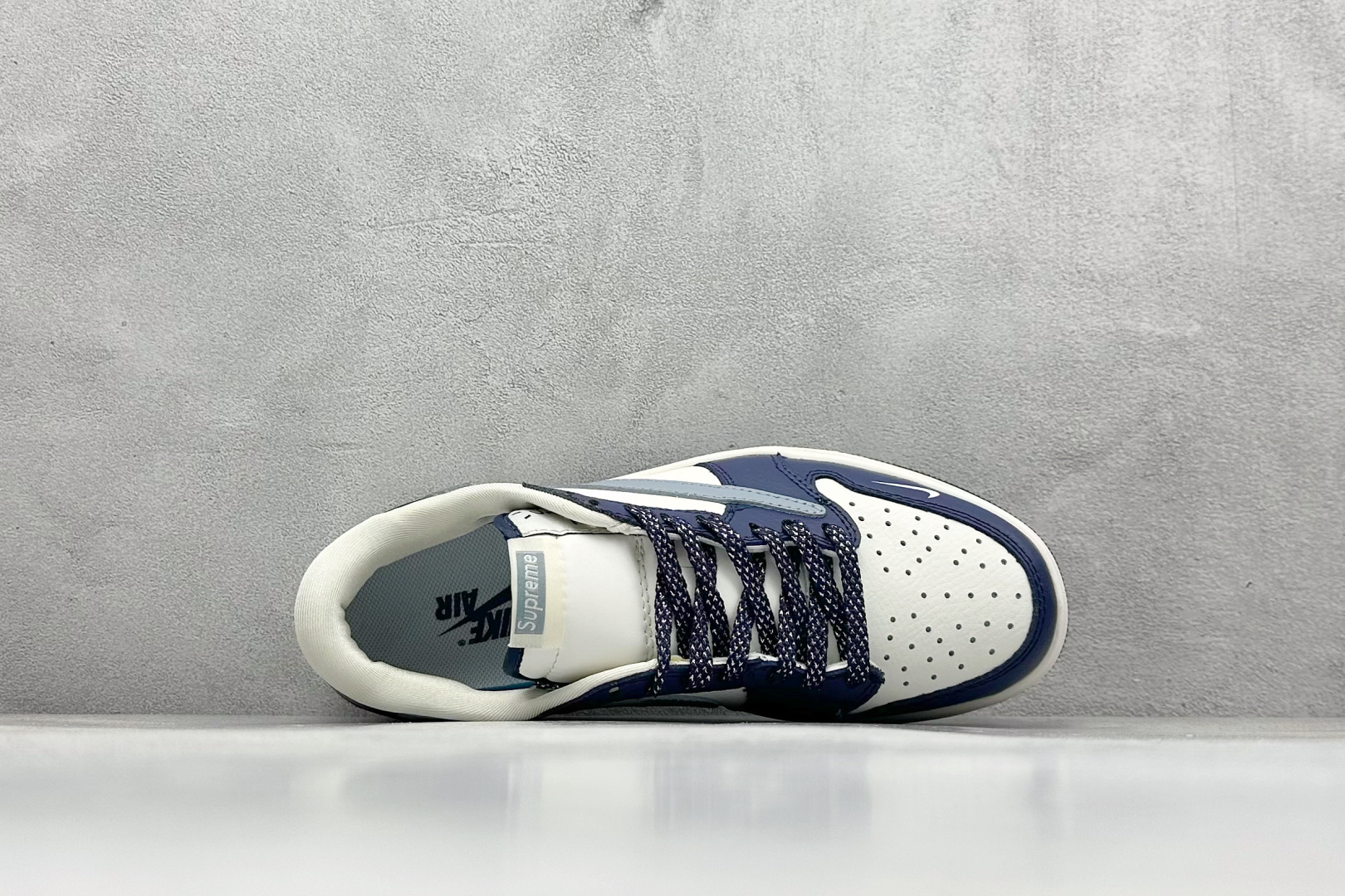 200 Travis Scott x Nike Air Jordan 1 Low x Superme Air Jordan 1 Low 反转蓝白小勾满天星倒钩 JW1188-132