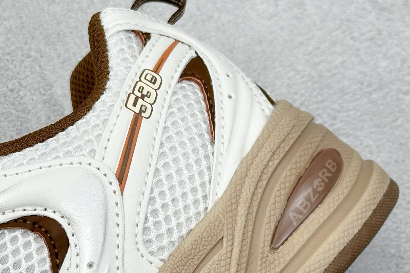 图片[9]-BF版新百伦New Balance MR530系列 复古老爹风网布跑步休闲运动鞋 采用硬质牛剖革组合透气网眼布鞋面材质 独立3层组合大底私模 正确独立中底嵌入ABZORB缓震材质 货好：MR530N1 尺码：36 36.5 37 37.5 38 38.5 39.5 40 40.5 41.5 42 42.5 43 44 44.5 45-选品中心