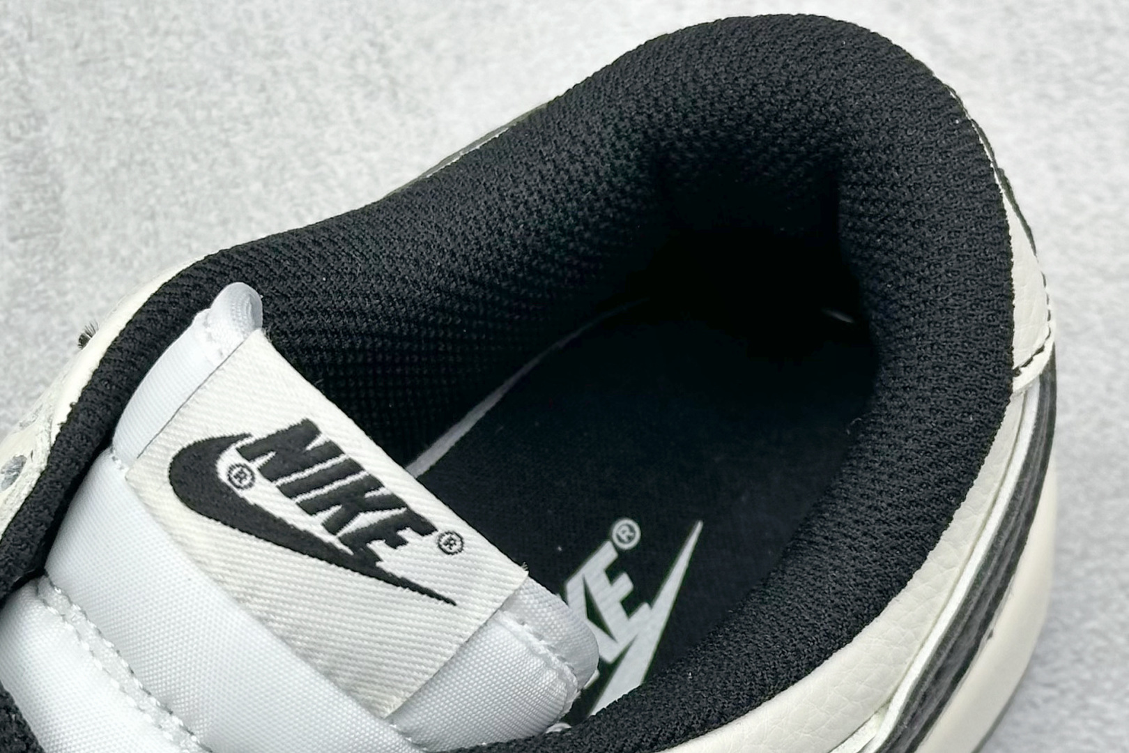 图片[8]-BF Supreme x Nk SB Dunk Low 联名深黑配色 低帮休闲运动滑板板鞋 #3M反光 大厂纯原品质出货 纯正版型 定制鞋盒 皮料切割干净无任何毛边 细节完美 超高清洁度 货号：LF0039-004 尺码：36 36.5 37.5 38 38.5 39 40 40.5 41 42 42.5 43 44 44.5 45-选品中心