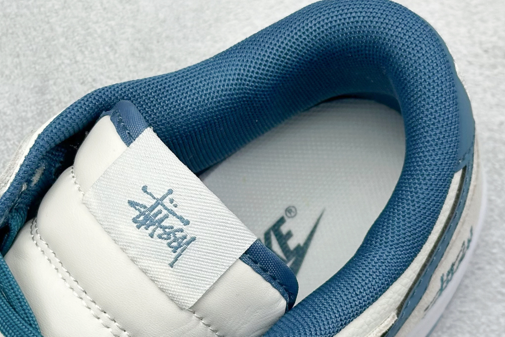 图片[8]-BF Nike SB Dunk Low 斯图西联名 纯原大厂出品 极力推荐 原装头层材料 独家版型蒸餾加工 帶來的是更好的视觉和脚感体验 大厂纯原品质出货 清洁度 电绣工艺 皮料切割干净无任何毛边 细节完美 货号： DQ1098-341 尺码：36 36.5 37.5 38 38.5 39 40 40.5 41 42 42.5 43 44 44.5 45-选品中心