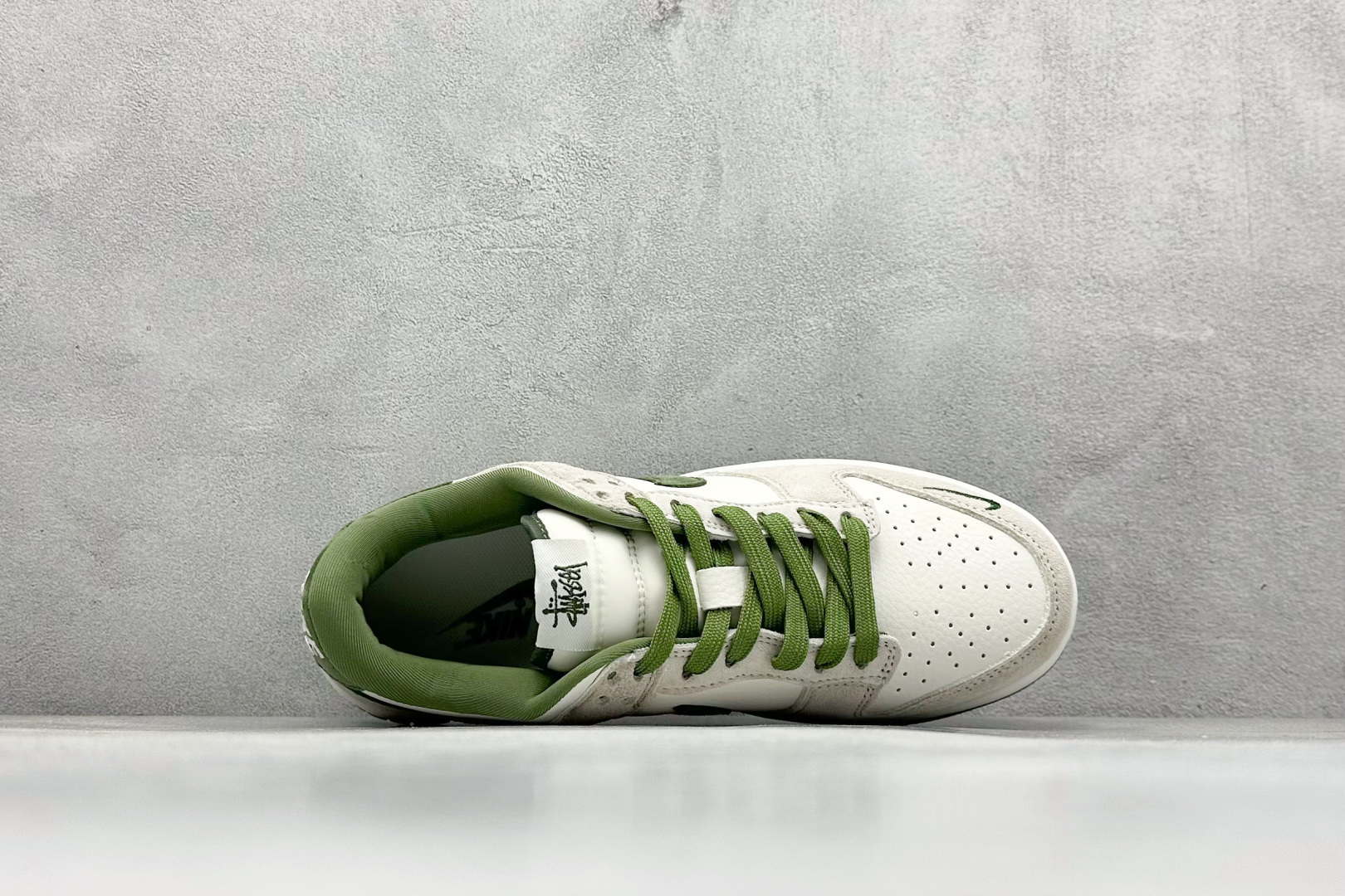 图片[3]-BF Nike SB Dunk Low 斯图西联名 纯原大厂出品 极力推荐 原装头层材料 独家版型蒸餾加工 帶來的是更好的视觉和脚感体验 大厂纯原品质出货 清洁度 电绣工艺 皮料切割干净无任何毛边 细节完美 货号： DQ1098-340 尺码：36 36.5 37.5 38 38.5 39 40 40.5 41 42 42.5 43 44 44.5 45-选品中心