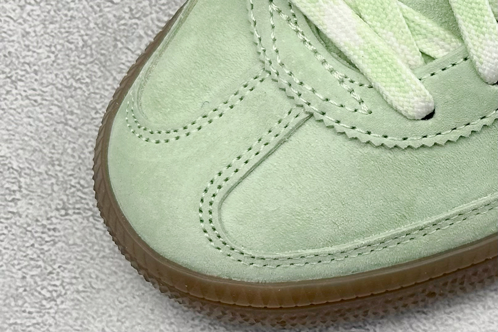 图片[7]-S2Adidas Handball Spezial 复古单品 阿迪达斯经典款复古休闲板鞋 #原厂原档案开发出品 皮料切割干净无任何毛边 鞋型细节完美 超高清洁度 货号：KI5932 尺码：36 36.5 37 38 38.5 39 40 40.5 41 42 42.5 43 44 45-选品中心