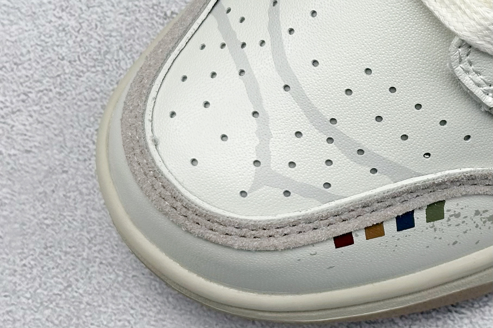 图片[7]-FS版Nike SB Dunk Low 熊猫恶作剧 山影漫步 月语 纯原大厂出品 极力推荐 原装头层材料 独家版型蒸餾加工 帶來的是更好的视觉和脚感体验 大厂纯原品质出货 清洁度 电绣工艺 皮料切割干净无任何毛边 细节完美 货号：HQ1175 240 尺码：35.5 36 36.5 37.5 38 38.5 39 40 40.5 41 42 42.5 43 44 44.5 45 46-选品中心