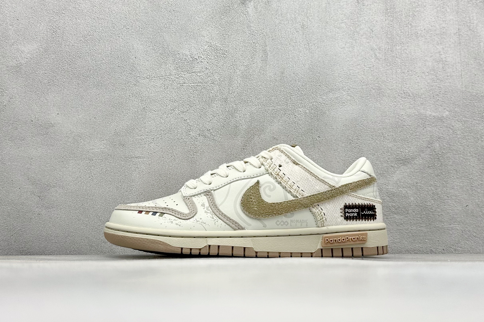 FS版Nike SB Dunk Low 熊猫恶作剧 山影漫步 月语 纯原大厂出品 极力推荐 原装头层材料 独家版型蒸餾加工 帶來的是更好的视觉和脚感体验 大厂纯原品质出货 清洁度 电绣工艺 皮料切割干净无任何毛边 细节完美 货号：HQ1175 240 尺码：35.5 36 36.5 37.5 38 38.5 39 40 40.5 41 42 42.5 43 44 44.5 45 46-选品中心