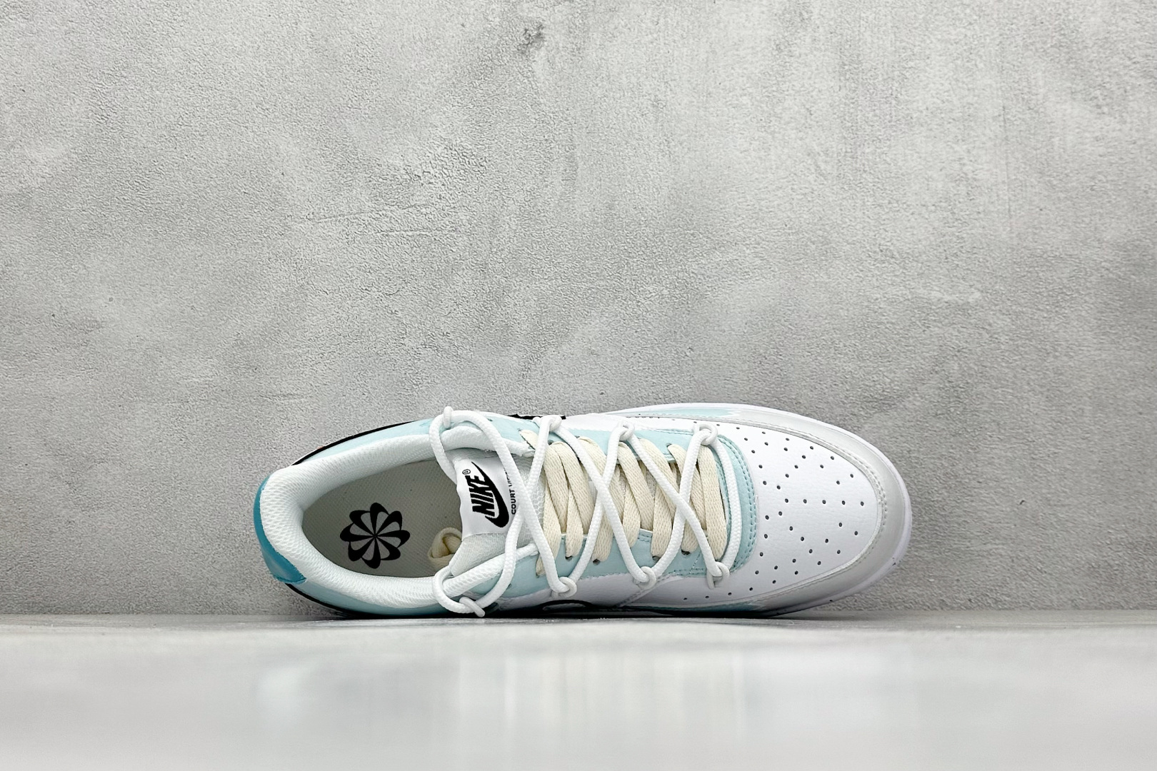 
Nike Court Vision Low 绑带手绘涂鸦 
休闲运动板鞋 纯原版本
低帮百搭透气休闲运