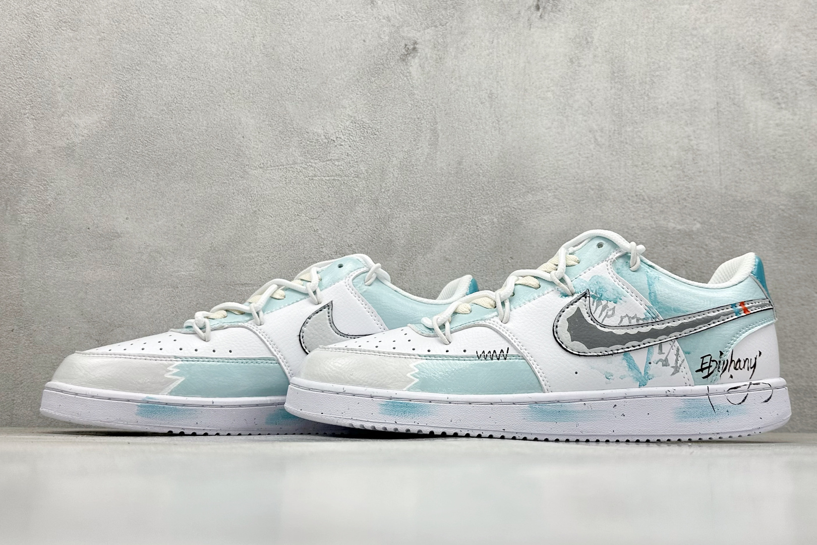 
Nike Court Vision Low 绑带手绘涂鸦 
休闲运动板鞋 纯原版本
低帮百搭透气休闲运