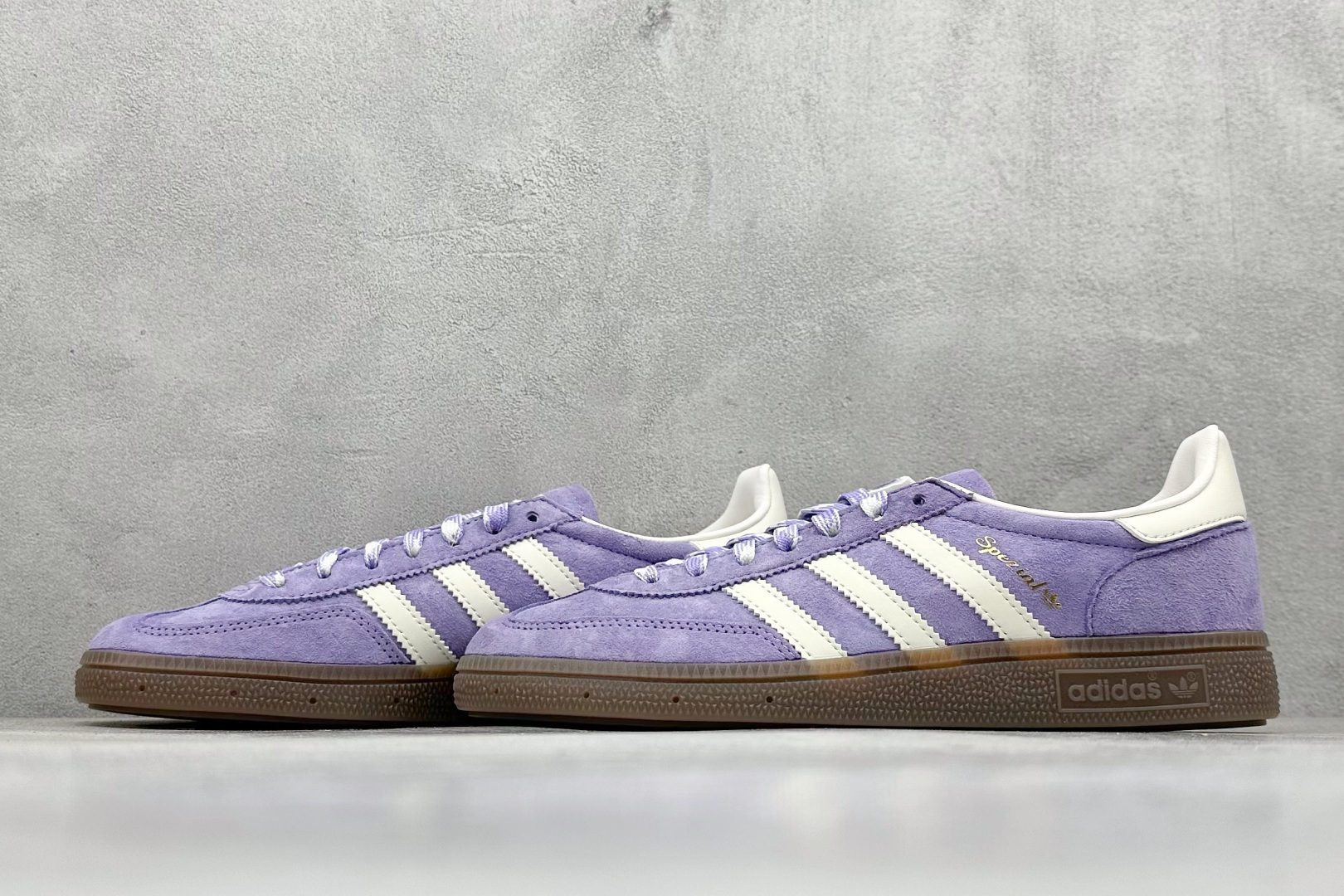 图片[5]-Adidas Handball Spezial 阿迪达斯经典款复古休闲板鞋 #原厂原档案开发出品 皮料切割干净无任何毛边 鞋型细节完美 超高清洁度 货号：KI5935 尺码：35 36 36.5 37 38 38.5 39 40 40.5 41 42 42.5 43 44 44.5 45-选品中心