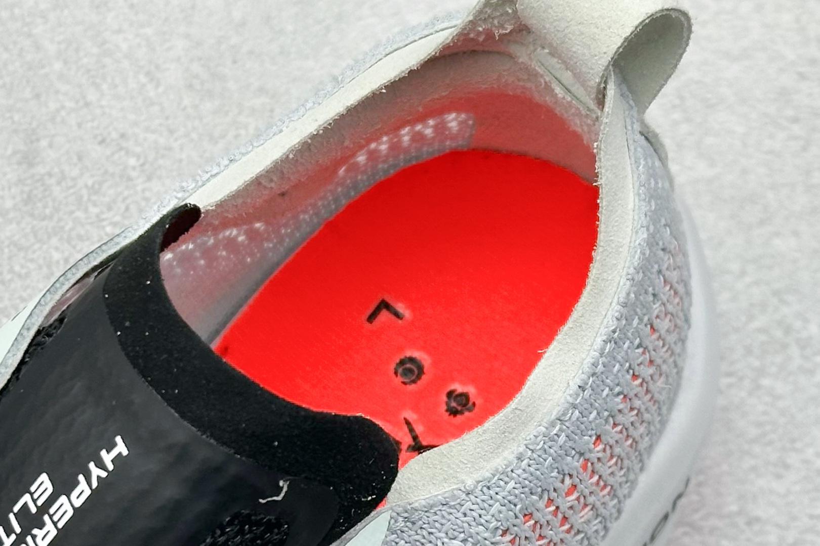 200 Brooks布鲁克斯 Hyperion Elite 4 舒适百搭防滑耐磨 低帮 越野竞速跑步鞋 100046 1D 488-Chinese UA Cheap High Quatity Brand Clothes Bags handbags Sneakers wholesale wholesaler seller from China Factory suppliers Fashion Clothing Shoes best Quality Beautiful Price 200 Brooks布鲁克斯 Hyperion Elite 4 舒适百搭防滑耐磨 低帮 越野竞速跑步鞋 100046 1D 488