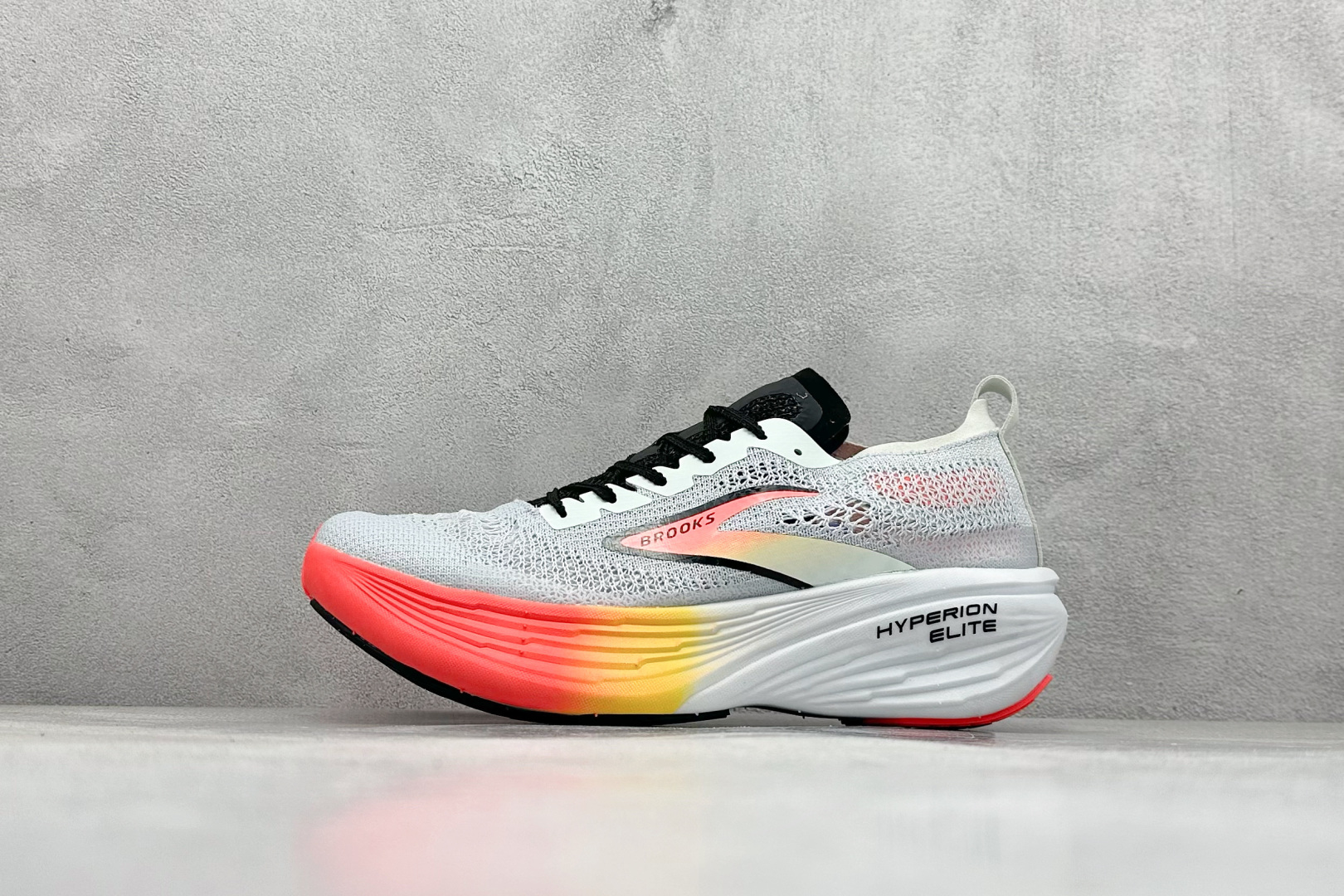 200 Brooks布鲁克斯 Hyperion Elite 4 舒适百搭防滑耐磨 低帮 越野竞速跑步鞋 100046 1D 488-Chinese UA Cheap High Quatity Brand Clothes Bags handbags Sneakers wholesale wholesaler seller from China Factory suppliers Fashion Clothing Shoes best Quality Beautiful Price 200 Brooks布鲁克斯 Hyperion Elite 4 舒适百搭防滑耐磨 低帮 越野竞速跑步鞋 100046 1D 488