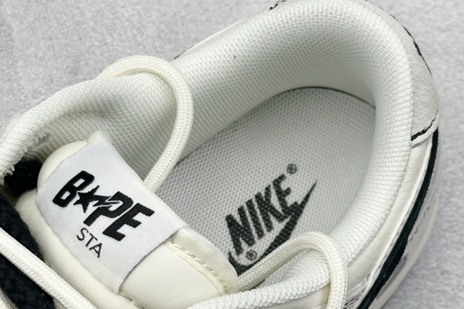 图片[8]-Nike SB Dunk Low“BAPE联名——绑带黑勾” 周年高端定制 低帮休闲板鞋 定制鞋盒 大厂纯原品质出货 超高清洁度 皮料切割干净无任何毛边 细节完美 货号：SJ2068-299 尺码：36 36.5 37.5 38 38.5 39 40 40.5 41 42 42.5 43 44 44.5 45-选品中心