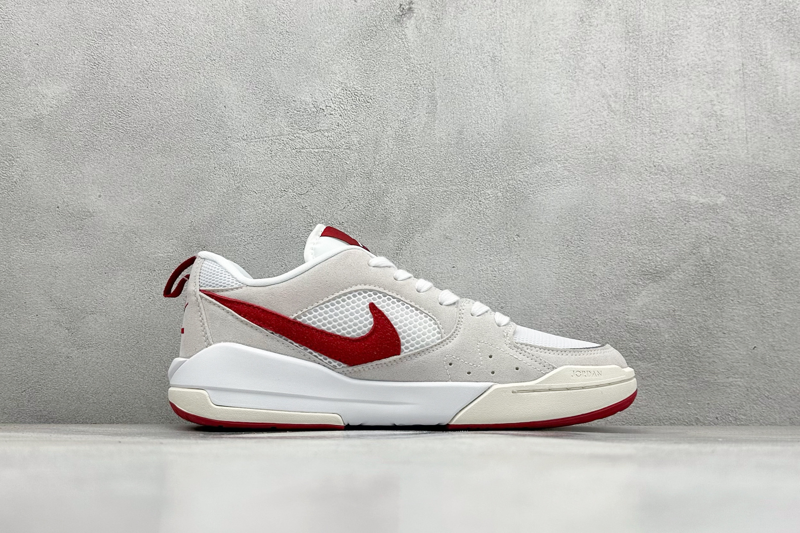 图片[2]-NK Air JORDAN CMFT ERA 复古单品 模具数据档案开发制造 纯粹还原公司版型鞋型 公司正确鞋面纹路 中底Formula 23缓震系统原厂鞋舌厚度海绵 原厂高频侧边字体模油墨印刷 原厂高弹材质鞋垫 回弹性跟公司一致 原中底布缝合走线以及注脚孔和钢印 货号：HJ6777 116 尺码：36 36.5 37.5 38 38.5 39 40 40.5 41 42 42.5 43 44 44.5 45 46-选品中心