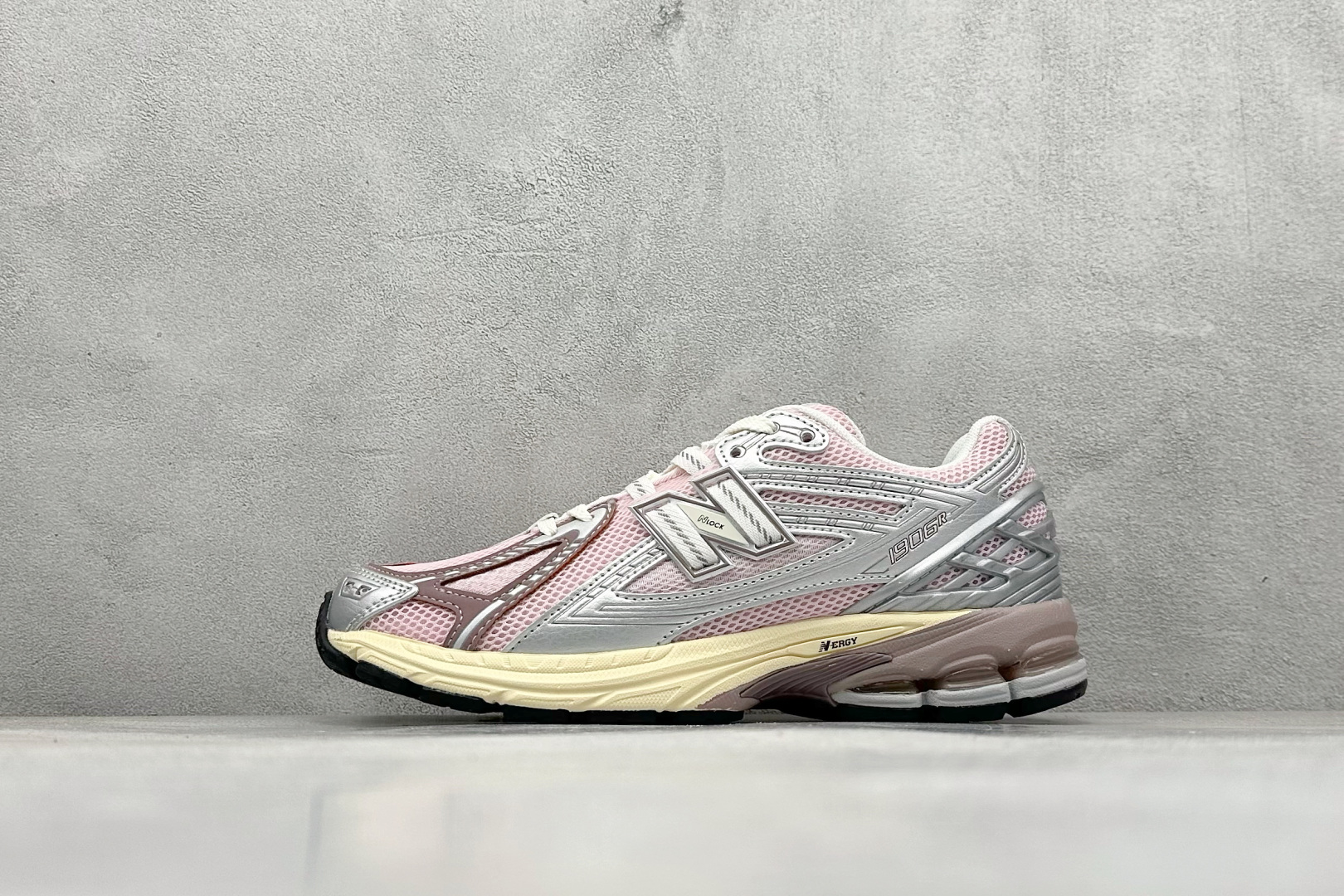 190 New Balance 1906系列复古老爹风休闲运动慢跑鞋 U1906RNF-Chinese UA Cheap High Quatity Brand Clothes Bags handbags Sneakers wholesale wholesaler seller from China Factory suppliers Fashion Clothing Shoes best Quality Beautiful Price 190 New Balance 1906系列复古老爹风休闲运动慢跑鞋 U1906RNF