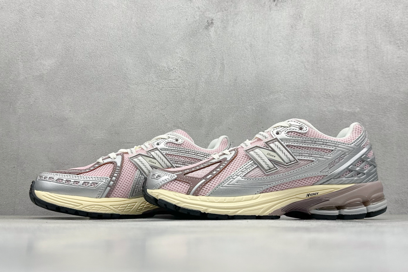 190 New Balance 1906系列复古老爹风休闲运动慢跑鞋 U1906RNF-Chinese UA Cheap High Quatity Brand Clothes Bags handbags Sneakers wholesale wholesaler seller from China Factory suppliers Fashion Clothing Shoes best Quality Beautiful Price 190 New Balance 1906系列复古老爹风休闲运动慢跑鞋 U1906RNF