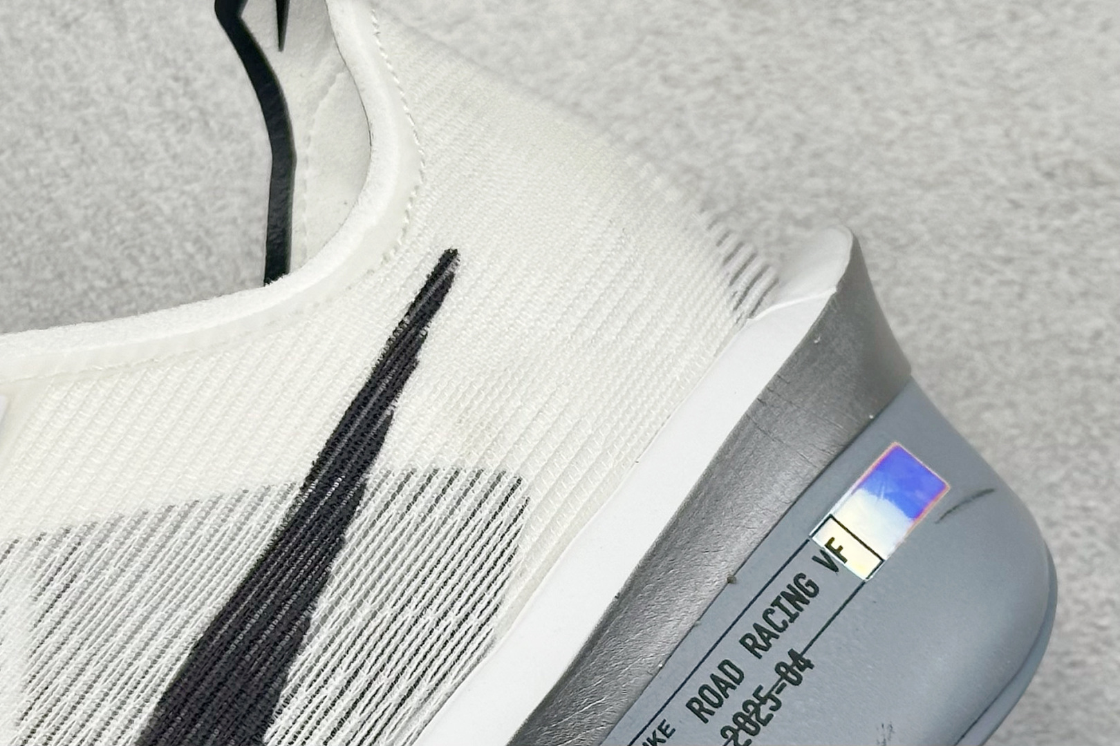 图片[9]-XL版Nk ZoomX Vaporfly NEXT% 4 马拉松系列公路竞速超轻缓震透气网纱运动跑步鞋 鞋款轻盈，同时保持出色性能表现 无论是日常畅跑还是马拉松，皆可轻松驾驭 货号：HF6412-100-选品中心