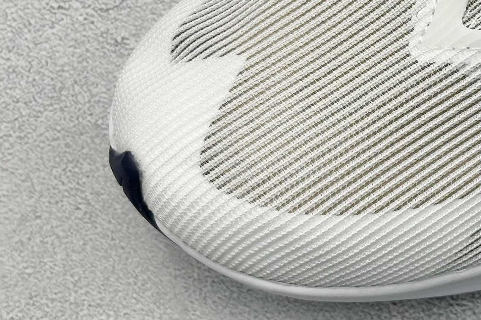 图片[7]-XL版Nk ZoomX Vaporfly NEXT% 4 马拉松系列公路竞速超轻缓震透气网纱运动跑步鞋 鞋款轻盈，同时保持出色性能表现 无论是日常畅跑还是马拉松，皆可轻松驾驭 货号：HF6412-100-选品中心