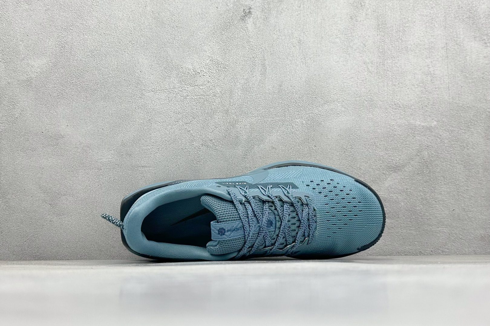 图片[3]-XL版 NK REACTX PEGASUS TRAIL 5 网面透气跑鞋原档案数据编织面 原盒原配 QC检验、钢印 俱全原底科技 同步原版 脚感堪比Boost 登月兼顾迅疾外观和稳固脚感 后跟覆面和中足动态支撑巧妙融合 缔造稳定顺畅的迈步体验 货号：DV3864-005 尺码：36-45-选品中心