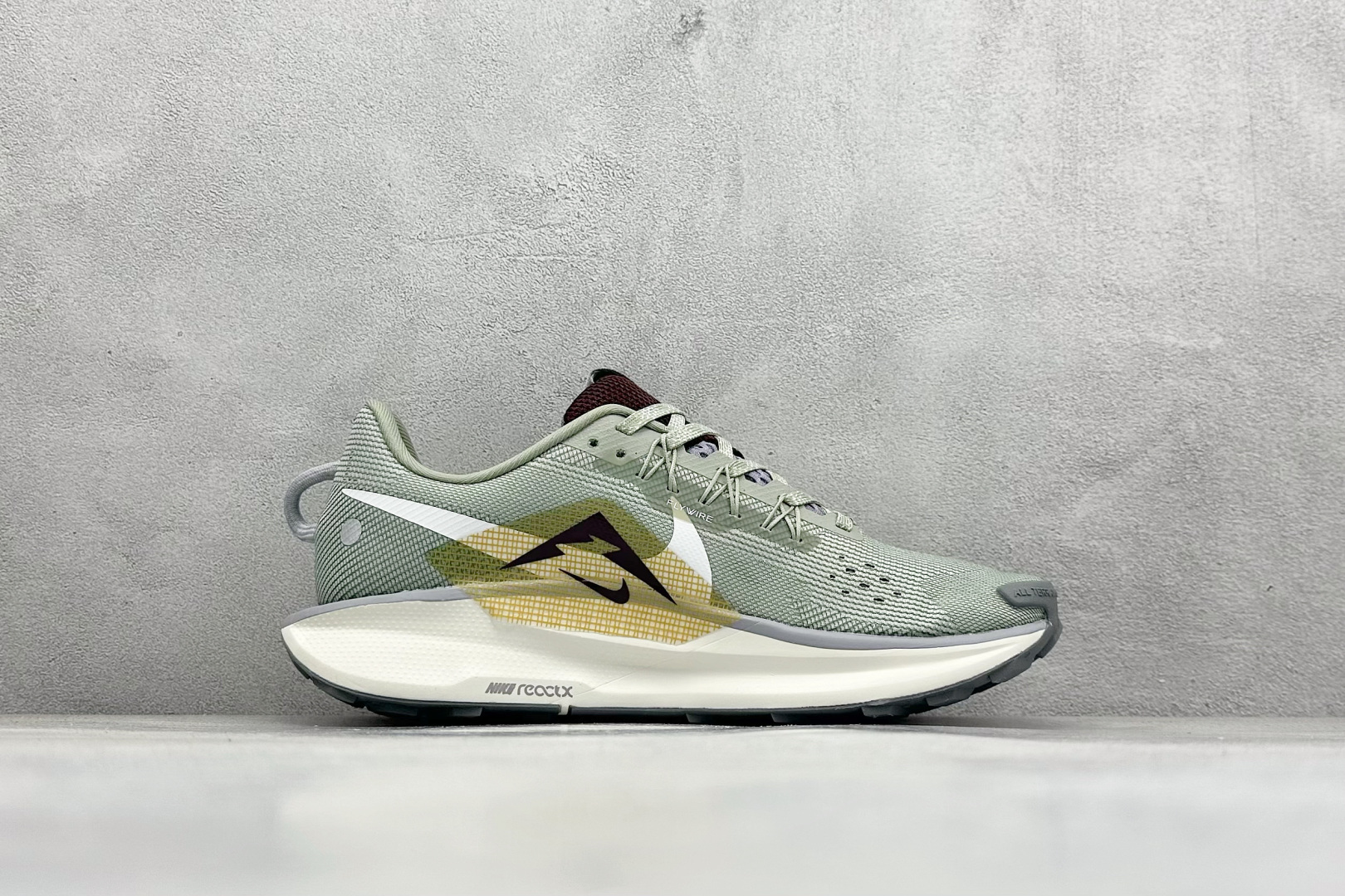 图片[2]-XL版 NK REACTX PEGASUS TRAIL 5 网面透气跑鞋原档案数据编织面 原盒原配 QC检验、钢印 俱全原底科技 同步原版 脚感堪比Boost 登月兼顾迅疾外观和稳固脚感 后跟覆面和中足动态支撑巧妙融合 缔造稳定顺畅的迈步体验 货号：DV3864-300 尺码：36-45-选品中心