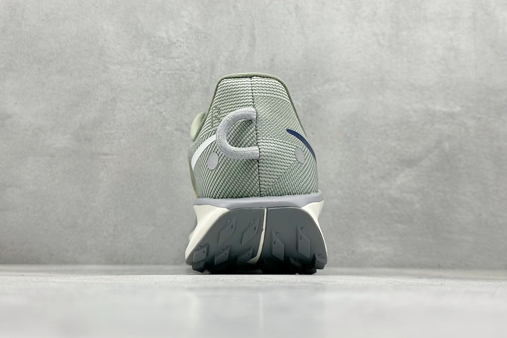 图片[6]-XL版 NK REACTX PEGASUS TRAIL 5 网面透气跑鞋原档案数据编织面 原盒原配 QC检验、钢印 俱全原底科技 同步原版 脚感堪比Boost 登月兼顾迅疾外观和稳固脚感 后跟覆面和中足动态支撑巧妙融合 缔造稳定顺畅的迈步体验 货号：DV3864-300 尺码：36-45-选品中心