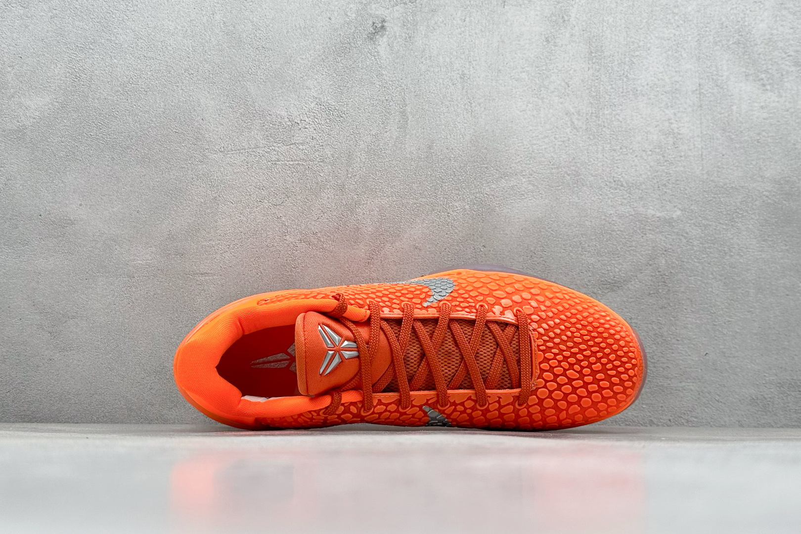 图片[3]-纯原Nk Kobe VI Protro 6 科比6代 男子实战篮球鞋  #PROTRO复刻版开发货品 全鞋身材料卡色独家定制 SWOOSH 蛇鳞 正确珠光效果（内嵌珍珠粉）  #鞋身尊贵黑金色调 前掌ZOOM TURBO 后掌马蹄zoom缓震 内置全真动态飞线 独家复刻U型缓震垫带独立钢印十年情怀 这里完美落地 致力打造最强ZK系列！ 货号：IH1871-800  尺码：39 40 40.5 41 42 42.5 43 44 44.5 45 46 47.5-选品中心