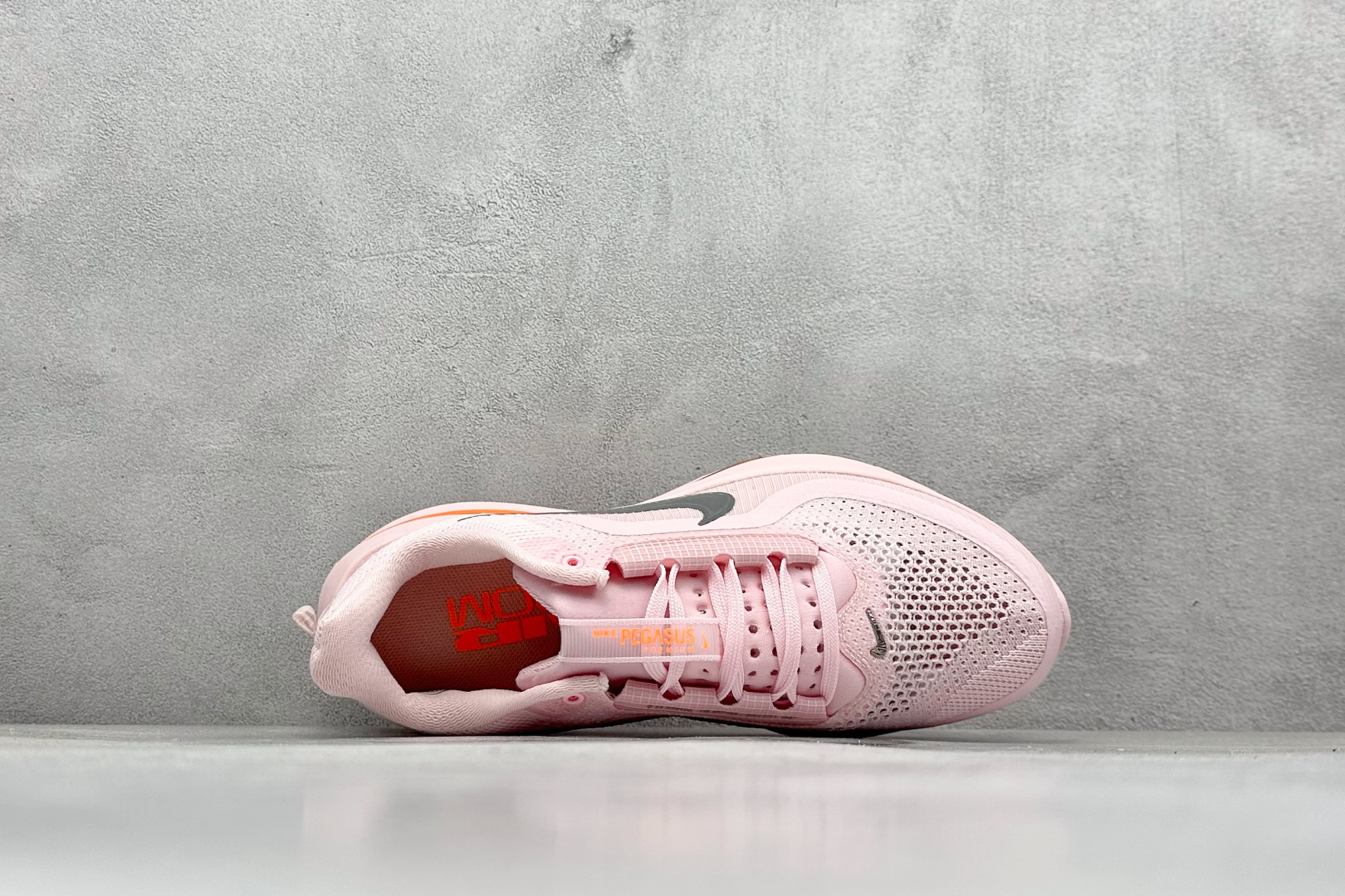 220 I8Nike Air Zoom Pegasus Premium 耐克网面全掌气垫缓震跑鞋  HQ2593-601